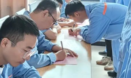 安博在线-安博(中国)管业举行“匠心凝聚、薪火相传”拜师仪式